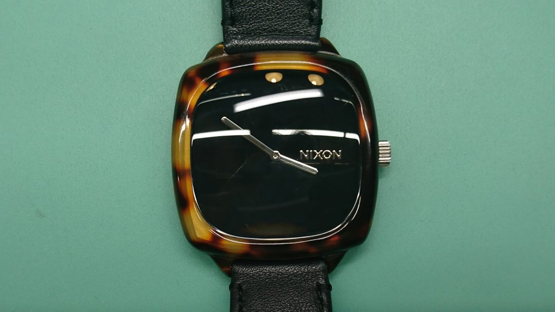 NIXON （ニクソン）の電池交換、時計修理。 | BROOCHブローチ時計・宝石修理工房