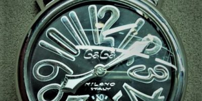 GaGaMILANO　ケース＆ブレス　ポリッシュ新潟で時計修理オーバーホール時計電池交換をするならBROOCH時計修理工房