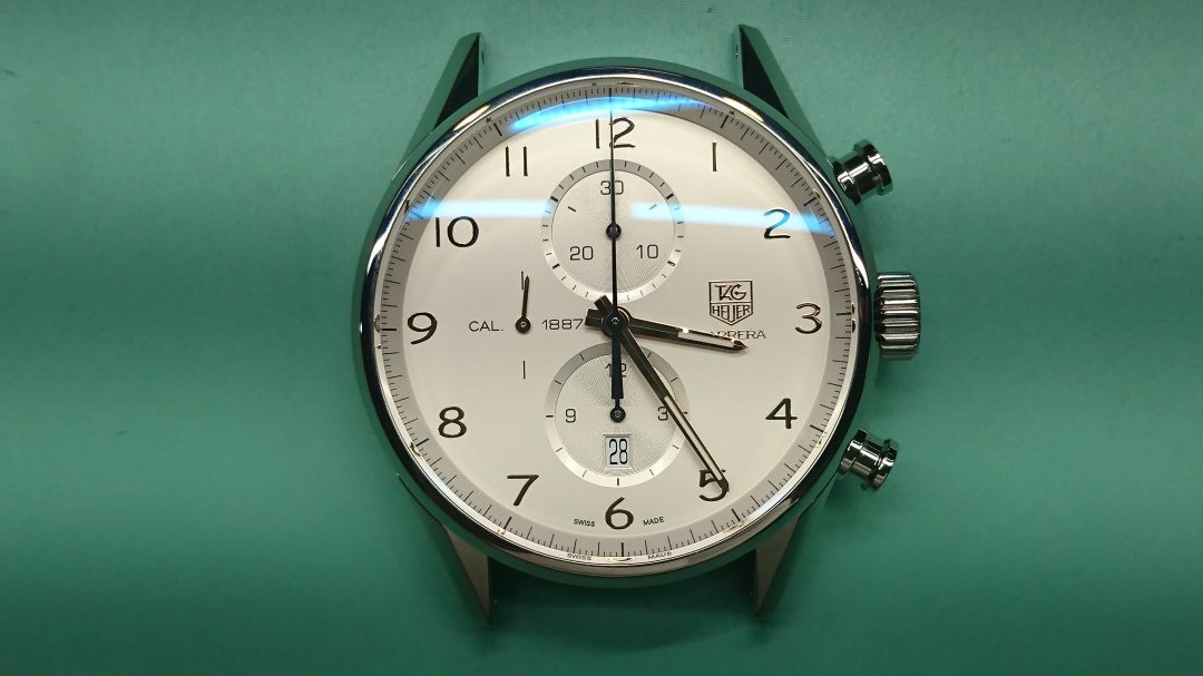 新潟で時計修理オーバーホール時計電池交換をするならBROOCH時計修理工房　タグホイヤー　カレラ　クロノグラフ　CAL1887のオーバーホール＆ポリッシュ