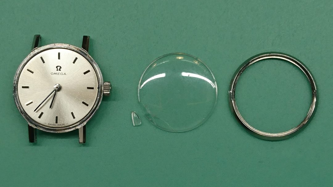 オメガ　アンティーク　風防交換　時計修理は新潟市ブローチ時計修理工房におまかせください！