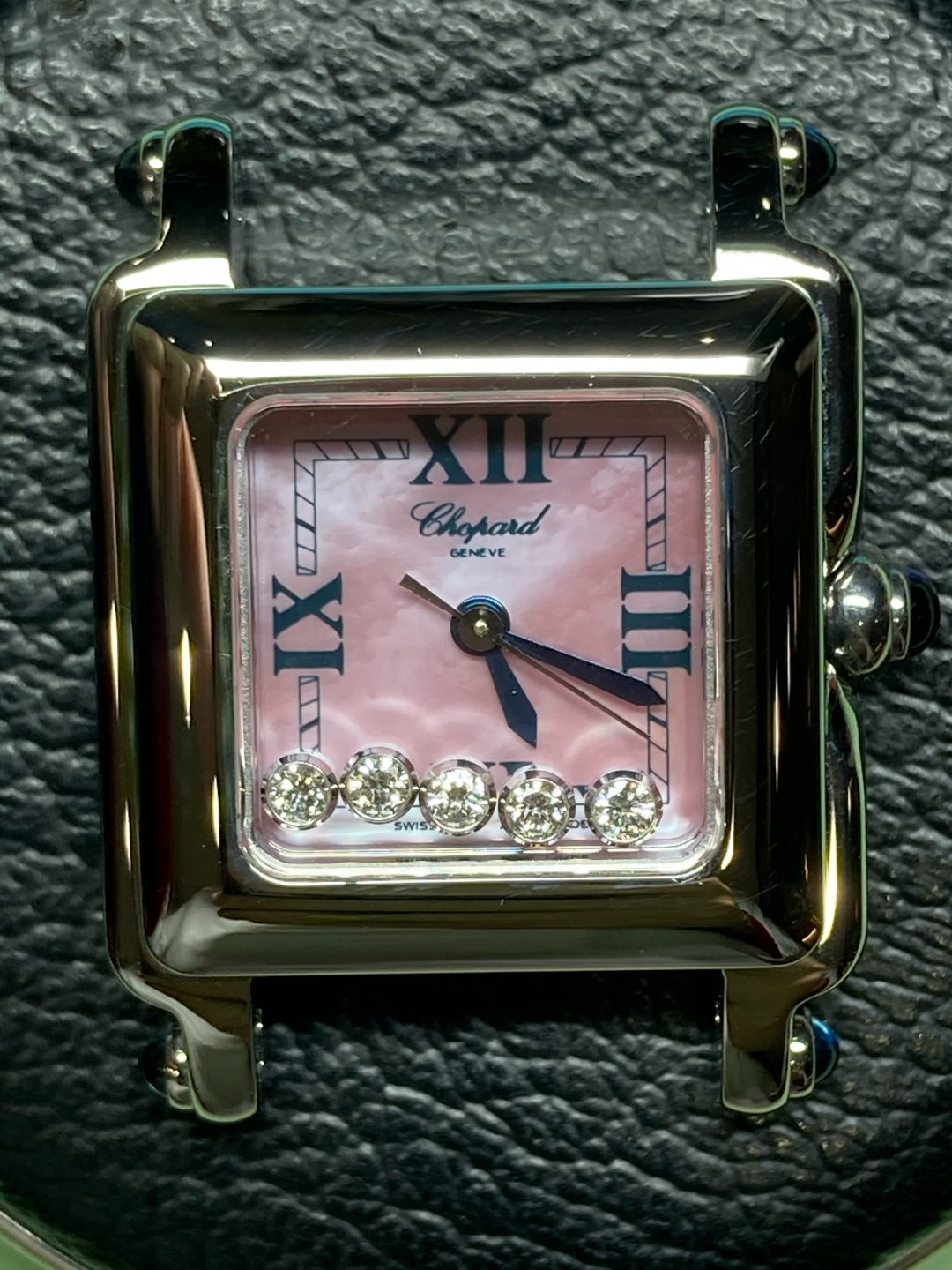 ショパールの時計修理はブローチ時計修理工房へおまかせください