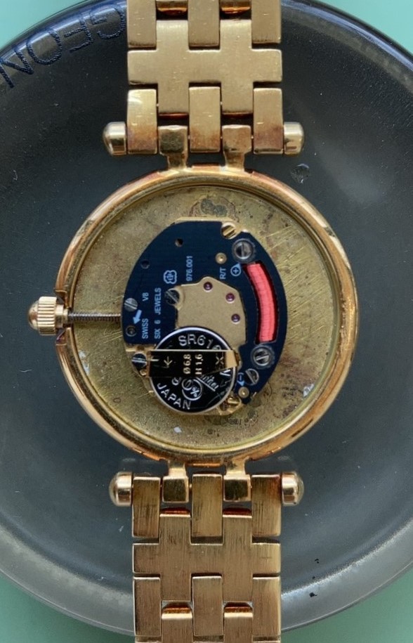 ヴァンティドゥーエの電池交換パッキン交換は新潟万代ブローチ時計修理工房