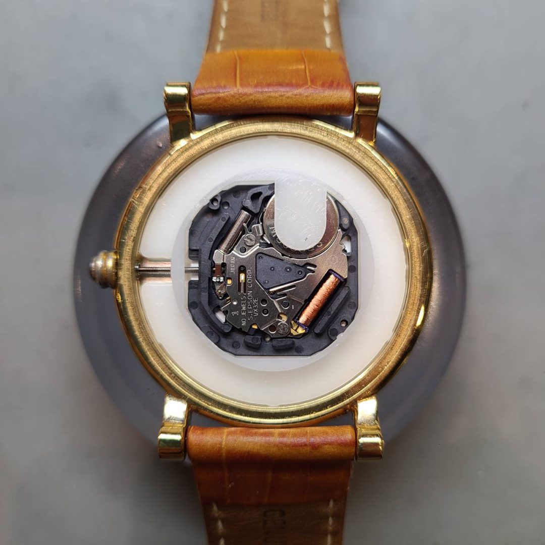 モーリス・レノマ (Maurice Renoma) MR-1405 ラヴァル (LAVAL) の腕時計の電池交換