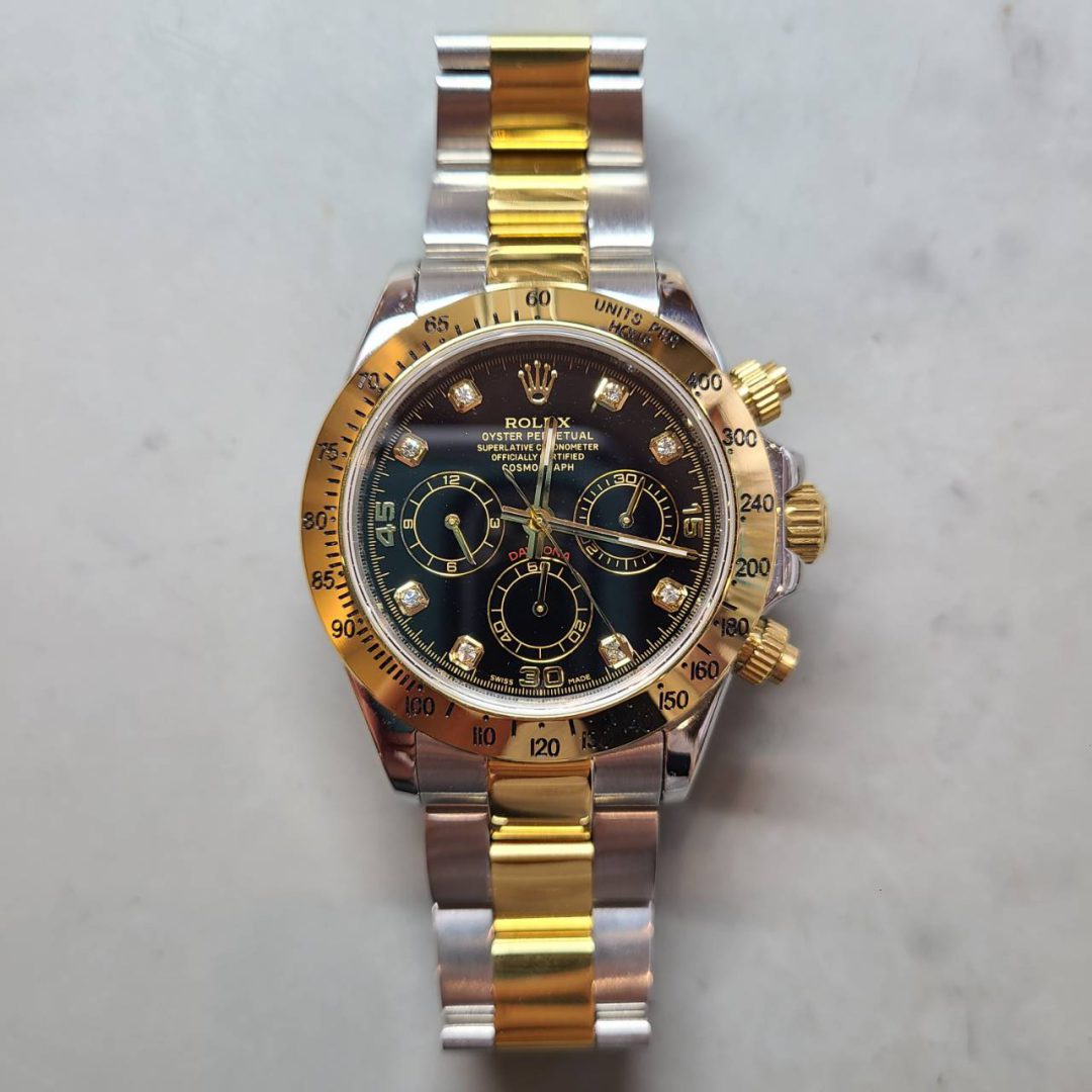 ロレックス (ROLEX) デイトナ 116523G 腕時計のコマ調整 | BROOCH 
