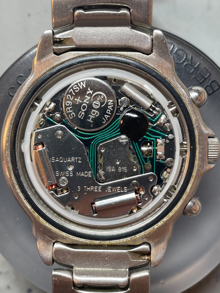 GIVENCHY（ジバンシー）腕時計の電池交換 | BROOCHブローチ時計・宝石修理工房
