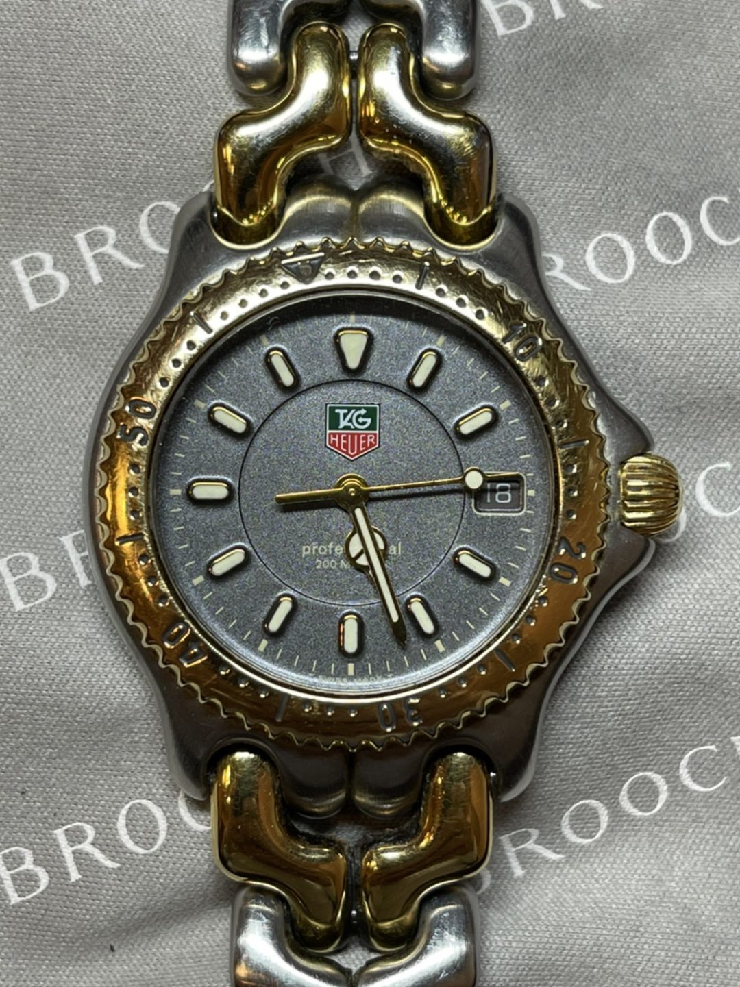 TAG HEUER(タグホイヤー)WG1220-KOセルシリーズの電池交換| BROOCH 