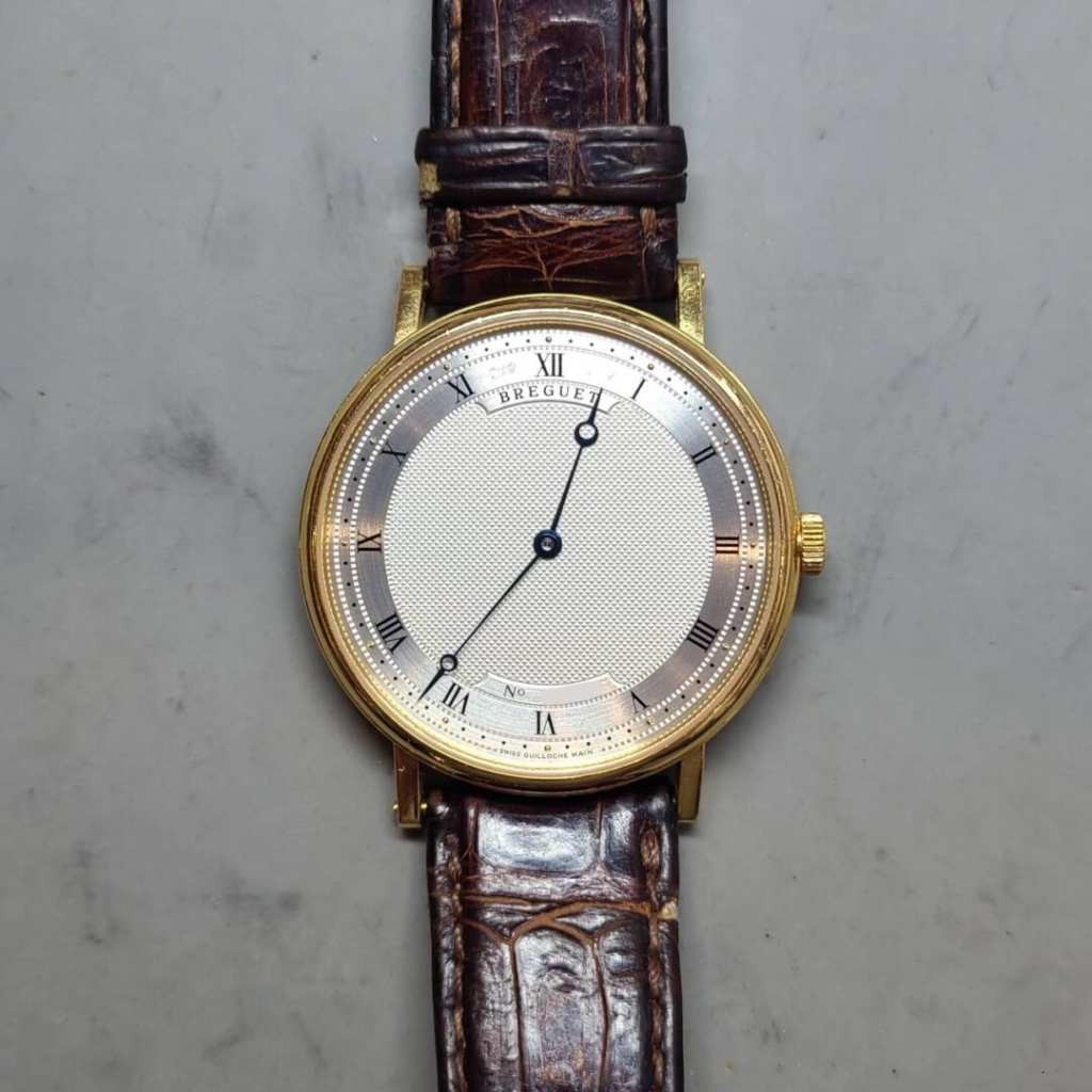 ブレゲ（BREGUET）Classique の腕時計のバンド交換