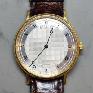 ブレゲ（BREGUET）Classique の腕時計のバンド交換