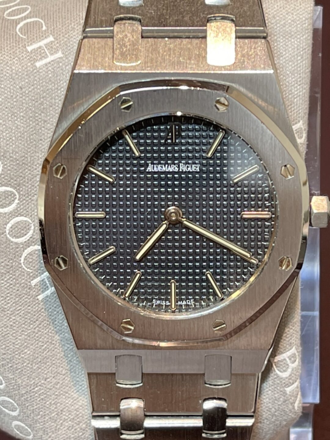 AUDEMARS PIGUET(オーデマピゲ)ロイヤルオークの電池交換 | BROOCH