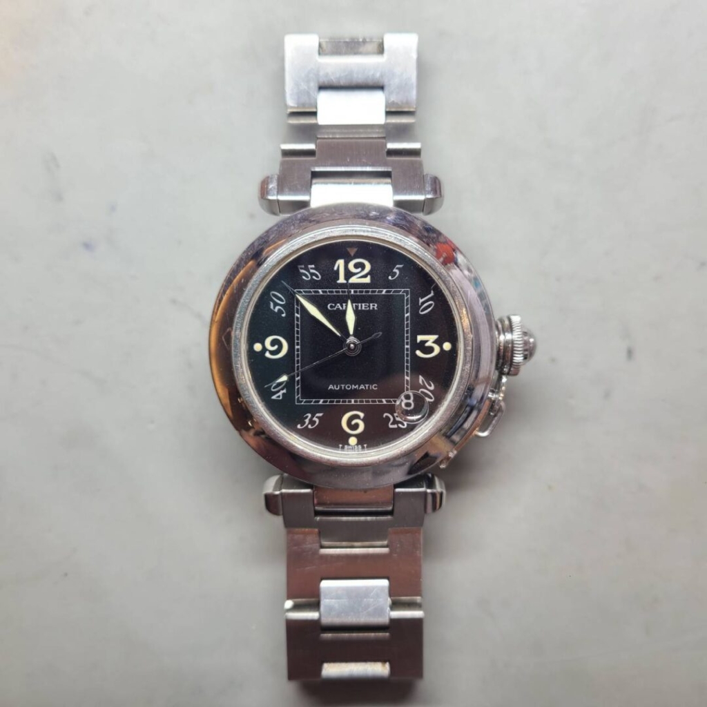 カルティエ（Cartier）パシャ の修理はブローチ時計修理工房神田店へ