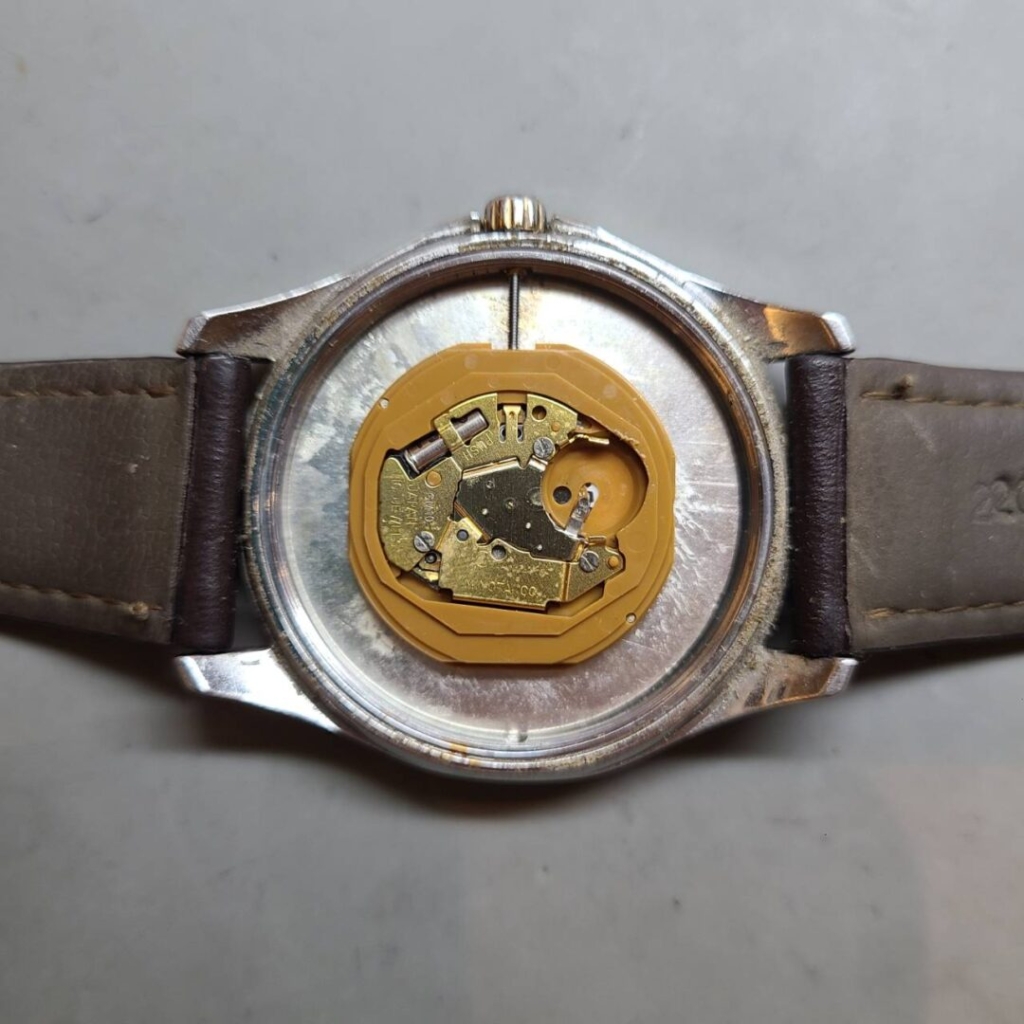 renoma PARIS（レノマ パリス）の腕時計の電池交換はブローチ時計修理工房神田店へ