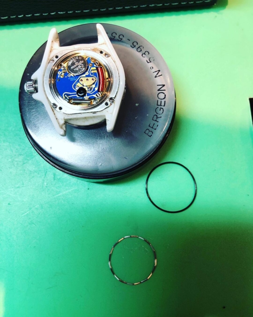 CHANELの腕時計、電池交換