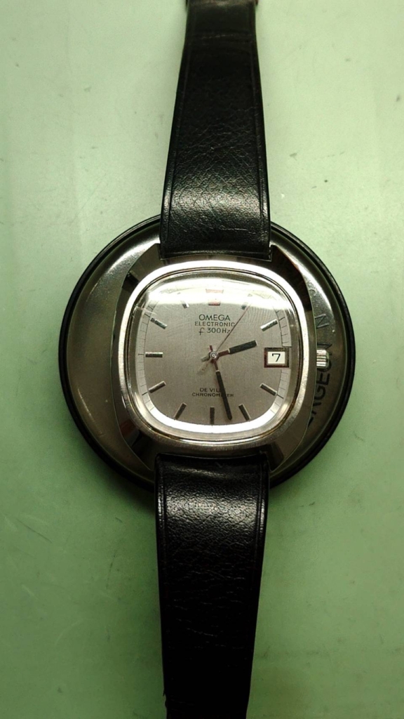 「音叉時計って何？」オメガの音叉時計、エレクトロニック f300をお預かりしました！【ブローチ時計修理工房（新潟万代）】