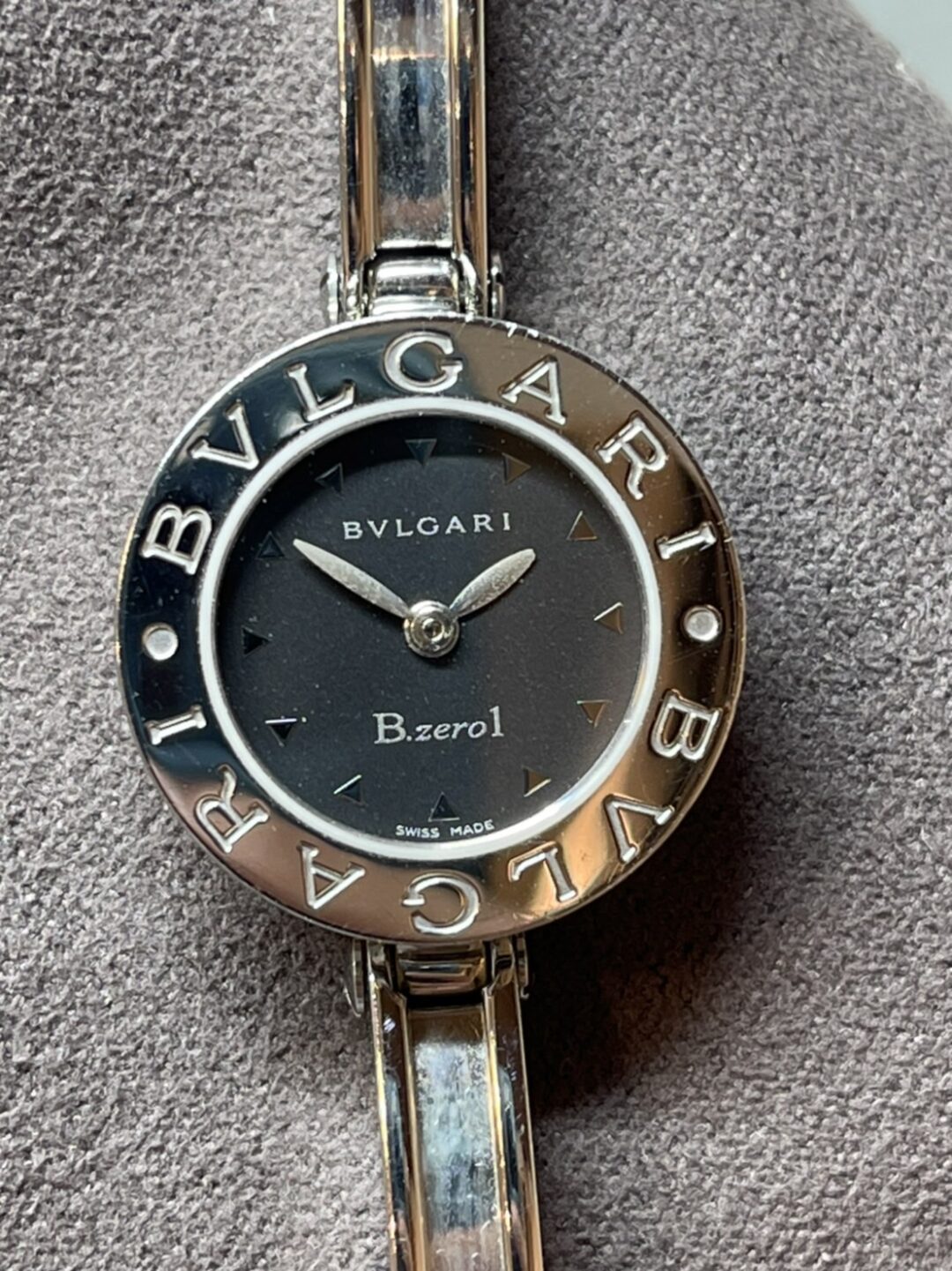 電池交換済 BVLGARI ブルガリ B-zero1 ビーゼロワン BZ22S 白 ホワイト シェル SS ステンレス レディース クォーツ バングル ウォッチ【6ヶ月保証】【腕時計】