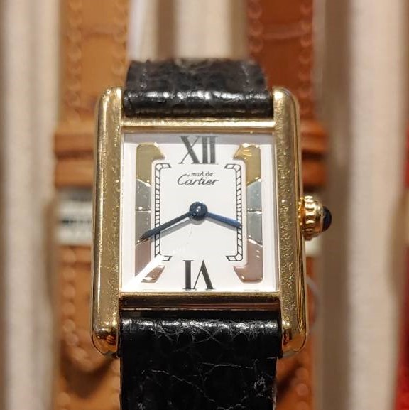 フランス高級時計ブランドのカルティエ（Cartier）マストシリーズに採用されたヴェルメイユ（ゴールドヴェルメイユ）