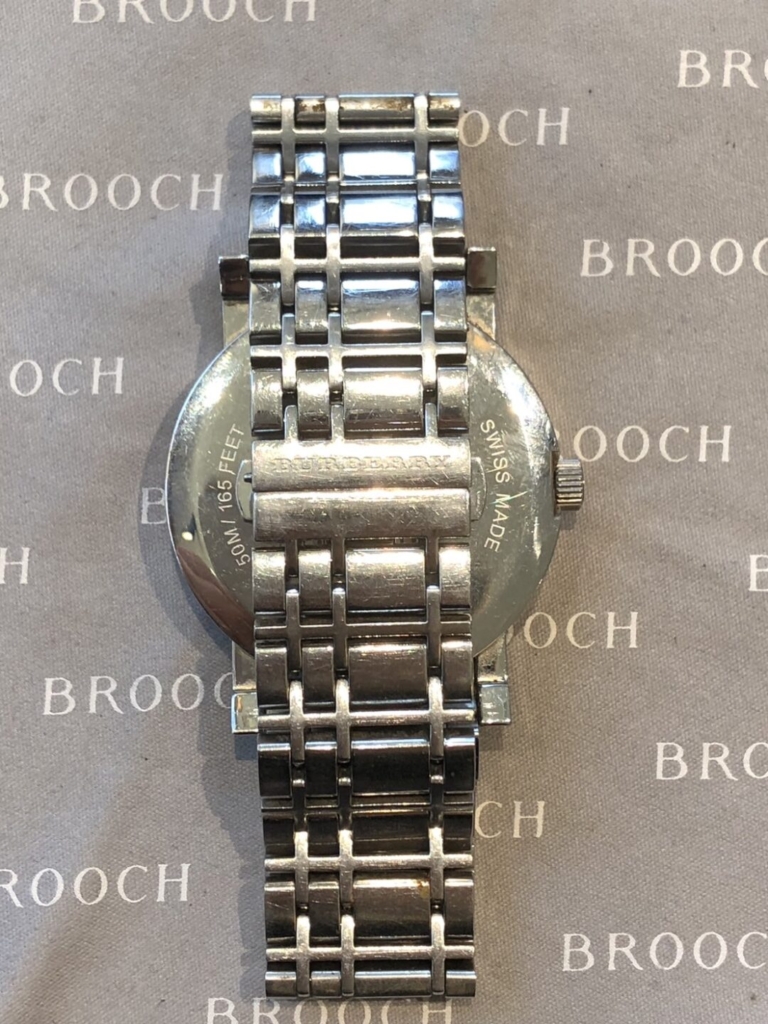 【BURBERRY】バーバリーのクオーツ式メンズ腕時計のオーバーホールとポリッシュはBROOCH時計修理工房神田店へ
