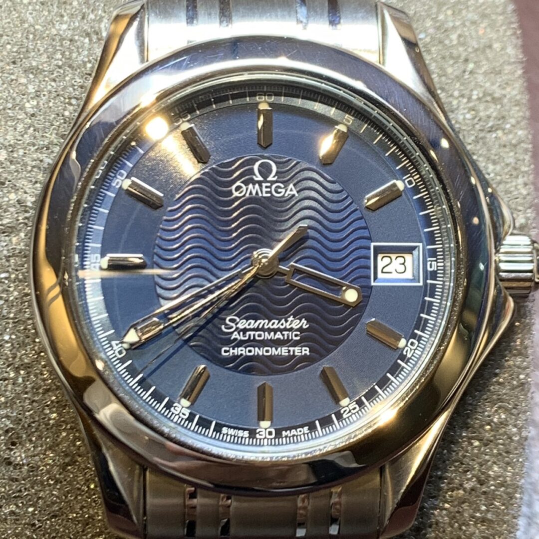 OMEGA(オメガ)シーマスター】Ref.1681601のオーバーホールと外装磨きはブローチ時計修理工房神田店へ 