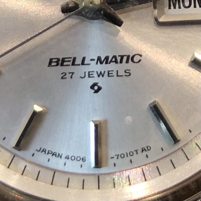 自動巻きのアラーム機能付き時計としては国産初となる歴史的なモデルがベルマチックです。