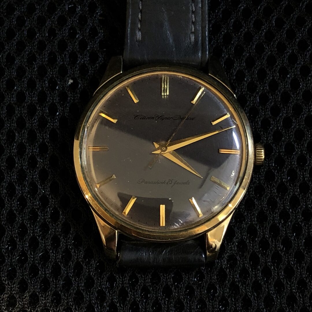 モダンな風合いが漂うフォルム♪CITIZENスーパーデラックスがBROOCH