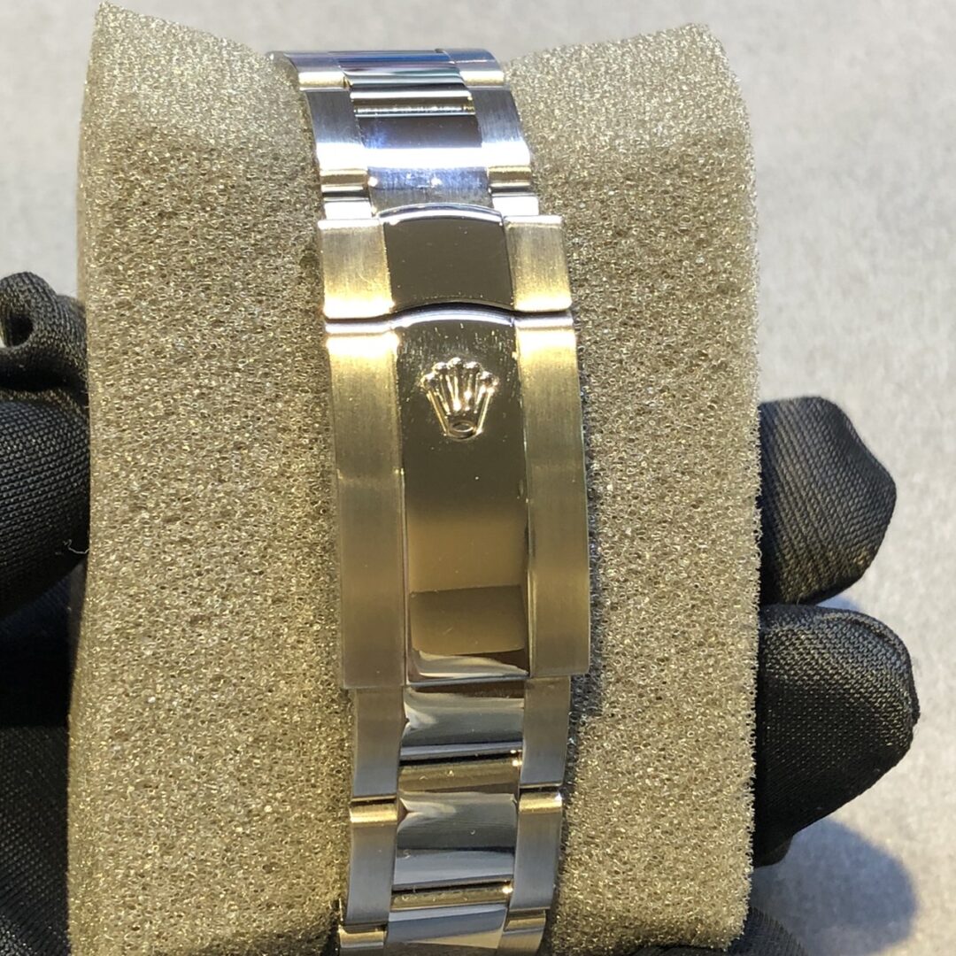 【ROLEX(ロレックス)DATEJUST(デイトジャスト)TURN-O-GRAPH（ターノグラフ】Ref:116264の定期オーバーホール